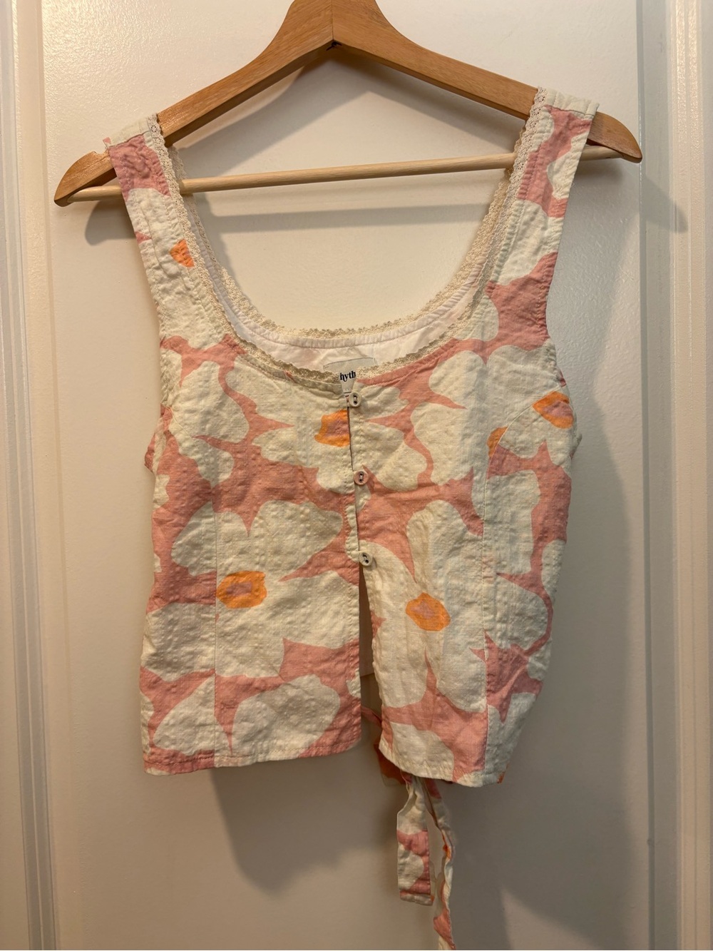 Rhythm Floral Sleeveless Button Front Crop Top in Blush & White